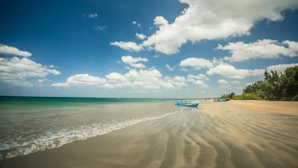 Stranden ved Trincomalee i Sri Lanka.