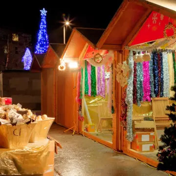 Bod på julemarked i Galway i Irland.
