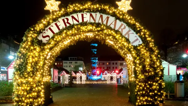 Velkommen til julemarkedet Sternmarkt i Koblenz.
